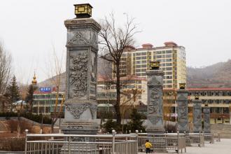 廣河縣廣場文化柱